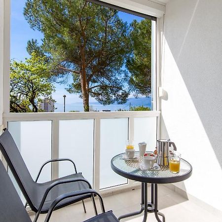 غييكا Sunny Studio Apartment With Balcony المظهر الخارجي الصورة