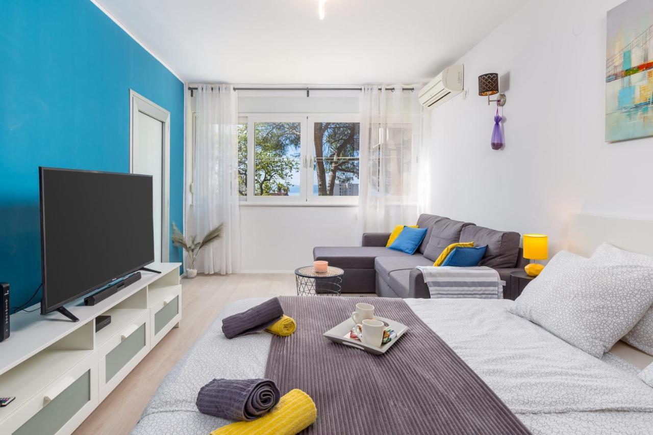 غييكا Sunny Studio Apartment With Balcony المظهر الخارجي الصورة